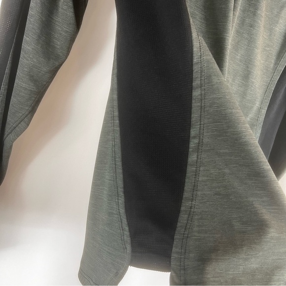 The North Face Women's Gray/ Black Long Sleeve Top Size: S - Picture 10 of 12